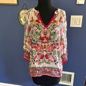 NWT Floral V-Neck Women's Top - Multicolor